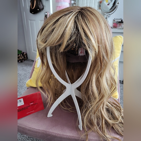 Tressallurs Wig - Picture 2 of 9